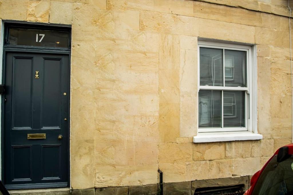 Lovely 3 Bed House In The Heart Of Челтнем Екстер'єр фото